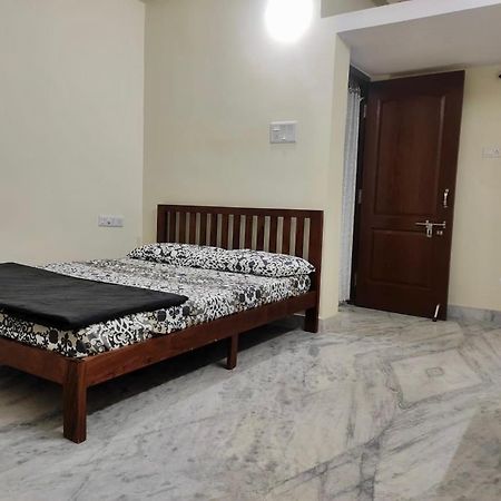 Home To Explore Food, History & Shopping Hyderabad Exterior foto