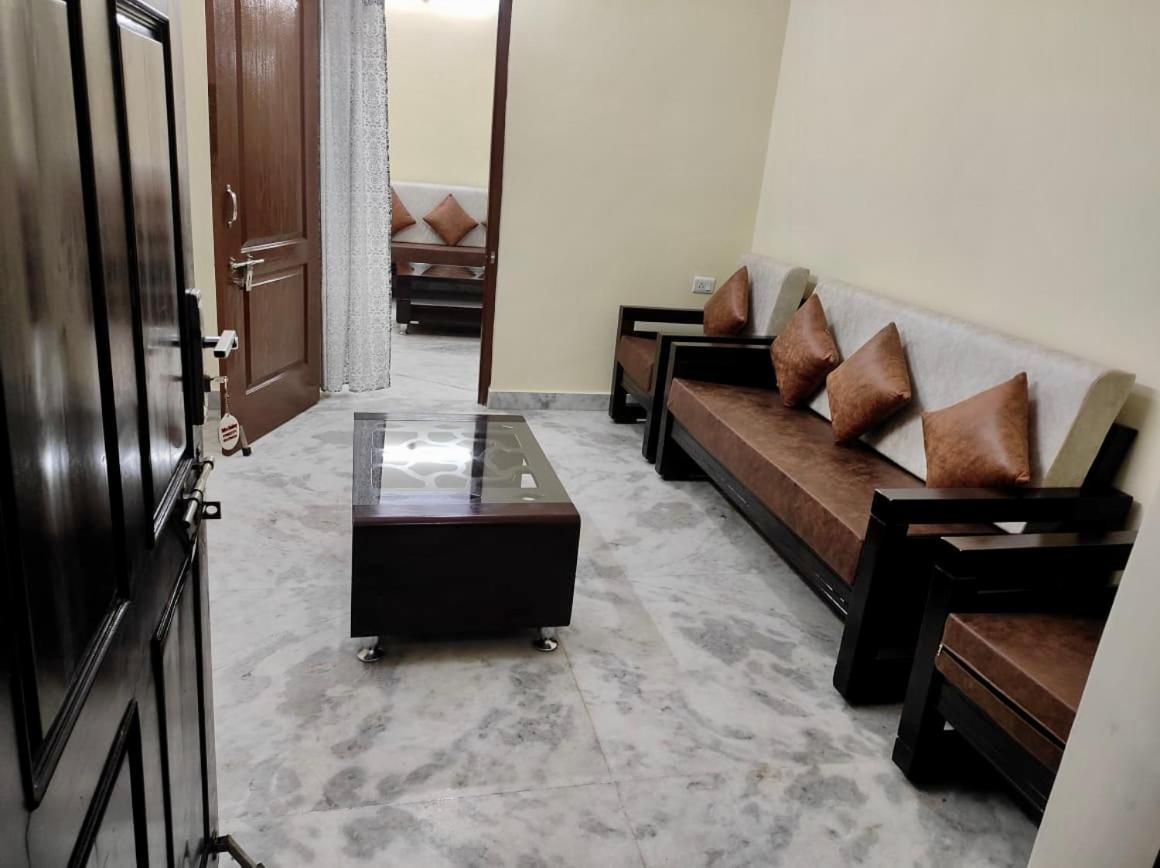 Home To Explore Food, History & Shopping Hyderabad Exterior foto