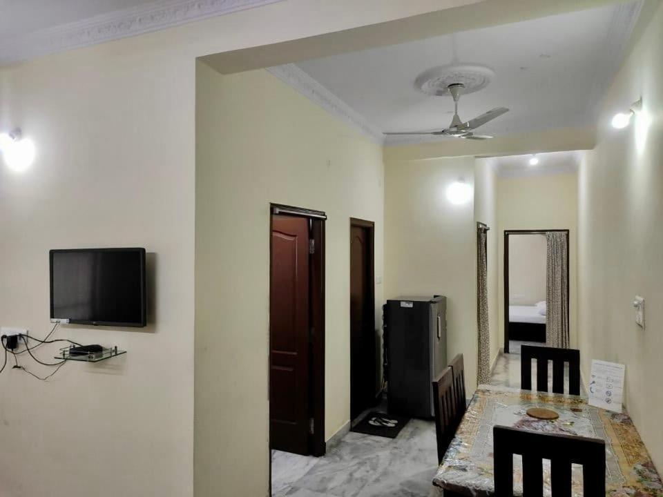 Home To Explore Food, History & Shopping Hyderabad Exterior foto