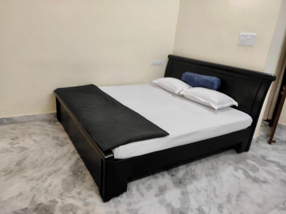 Home To Explore Food, History & Shopping Hyderabad Exterior foto