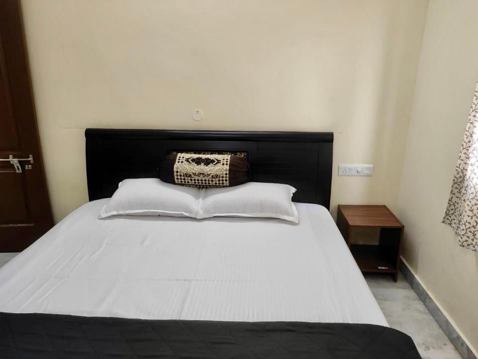 Home To Explore Food, History & Shopping Hyderabad Exterior foto
