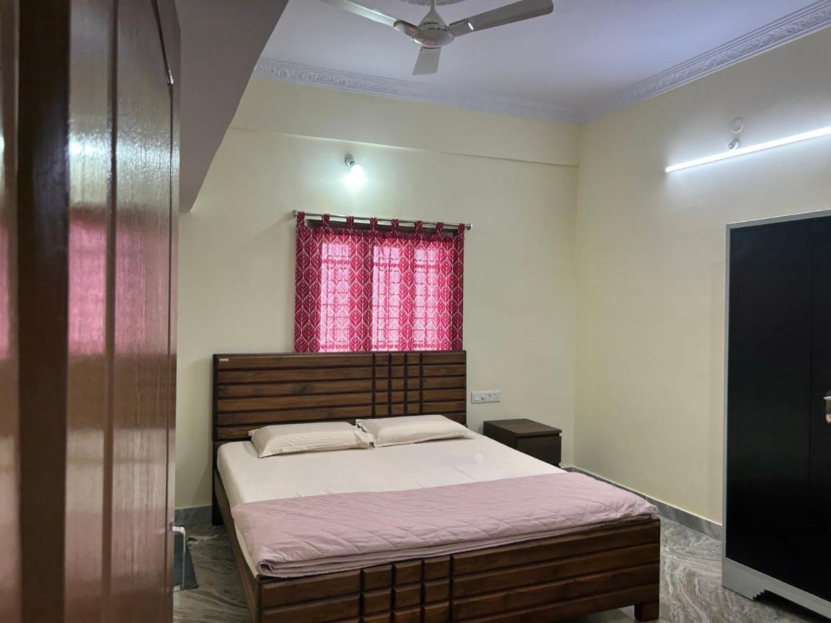 Home To Explore Food, History & Shopping Hyderabad Exterior foto